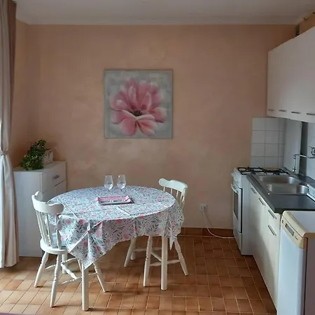 Romantico Studio Vicino Al Mare Apartment *